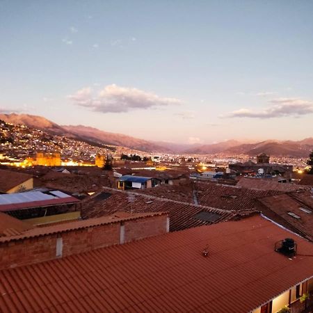 クスコHospedaje De La Cubaアパートメント エクステリア 写真