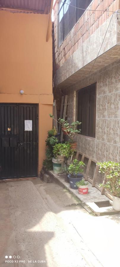 クスコHospedaje De La Cubaアパートメント エクステリア 写真
