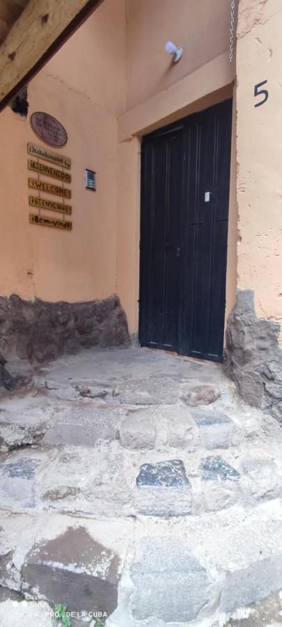 クスコHospedaje De La Cubaアパートメント エクステリア 写真